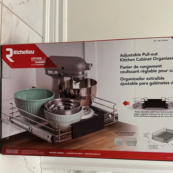 Richelieu Kitchen Richelieu Adjustable Pull Out Organizer
